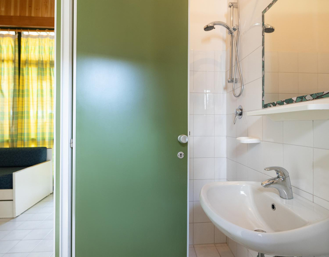 Bathroom 1, Residence Mare Pineta, Ravenna