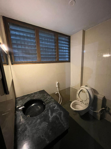 Bathroom 3, THE ALP HOTEL Bypass Road Madurai, Madurai