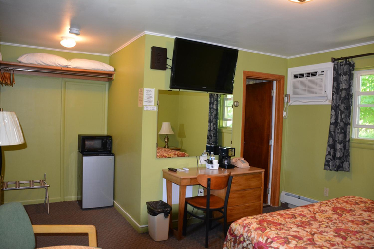 Facilities 4, The Village Motel, Otsego