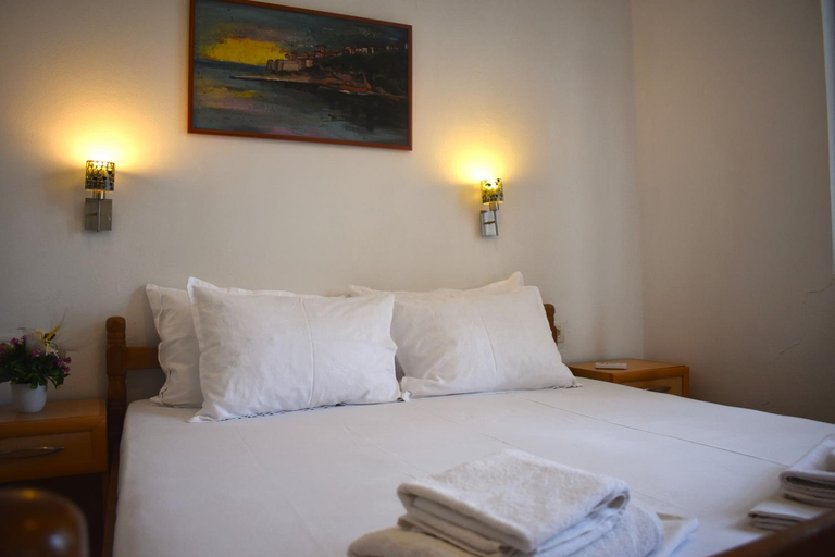 Bedroom 2, Apartments Aga
