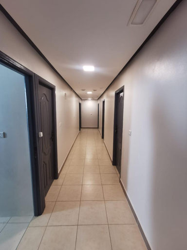 Others 5, Dadar, Larache