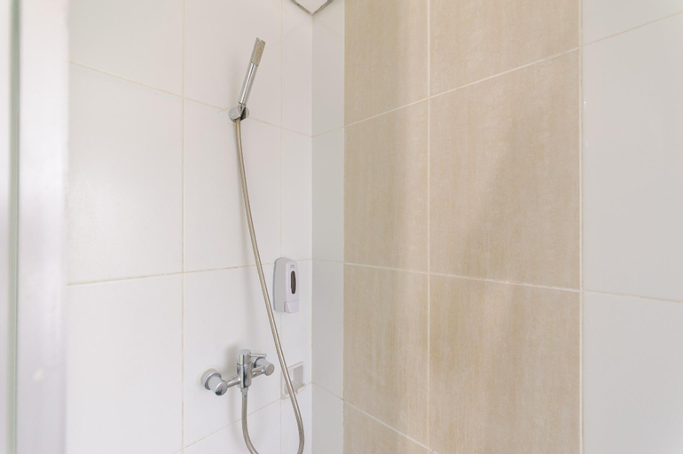 Bathroom 9
