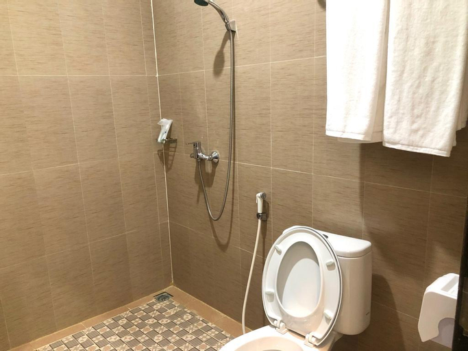 Bathroom 4