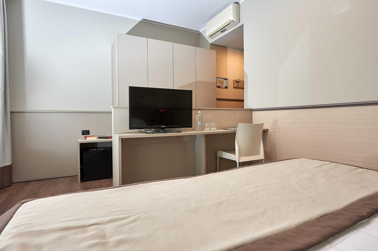 Bedroom 14