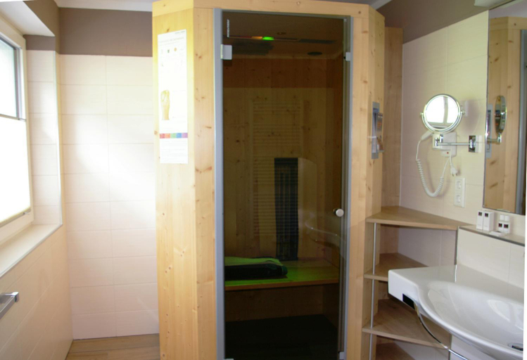 Bathroom 2, Appartementhaus Sennhuttn, Schwaz