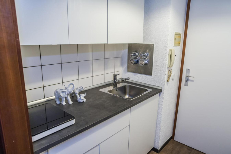Others 2, Messeapartment Koln, Köln