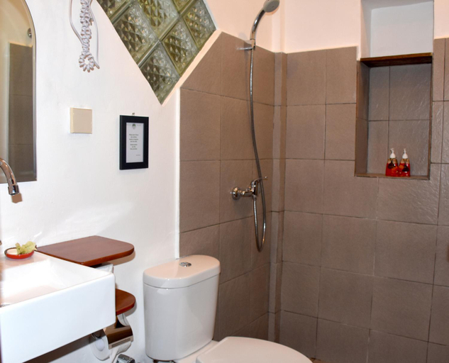 Bathroom 3, The Hangout@ EcoTravel, Langkat