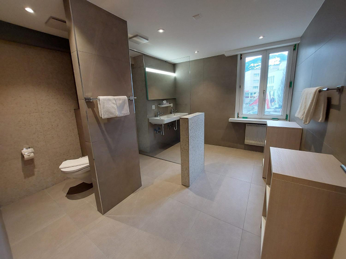 Bathroom 4, Hotel Post, Sarganserland