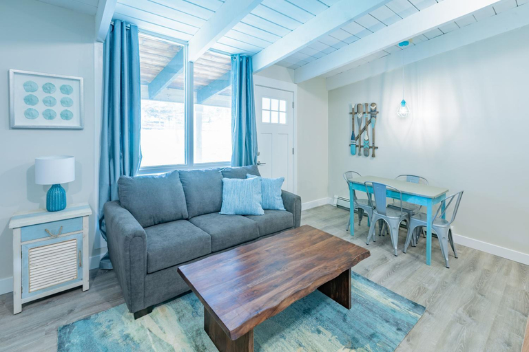 Others 5, Boutique Suite #7, Lake Hurron