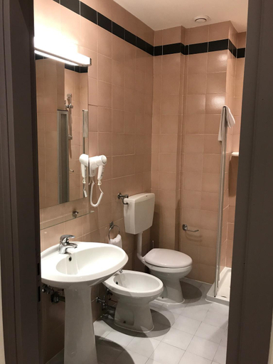 Bathroom 2, NovaHotel, Reggio Nell'Emilia