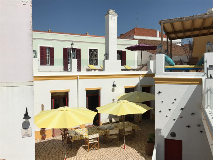 Others 4, Patio das Andorinhas, Ferreira do Alentejo