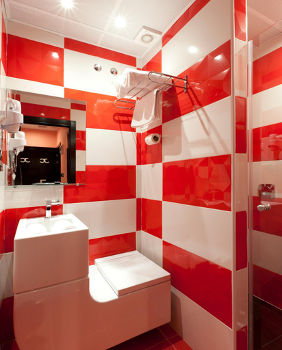 Bathroom 2, JC Rooms Chueca, Madrid