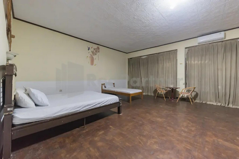 Bedroom 9