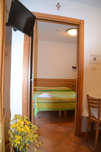 Others 4, Baita dei Pini, Sondrio