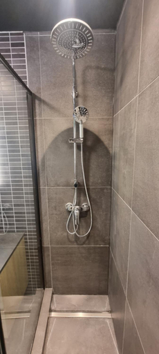 Bathroom 2, Avalon Hotel, Vlaams Brabant