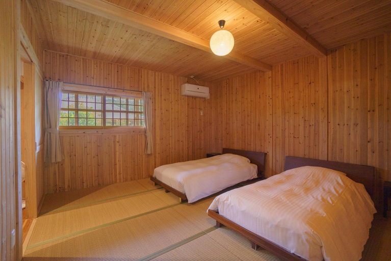 Bedroom 2, Kataaki No Sato, Miyakojima
