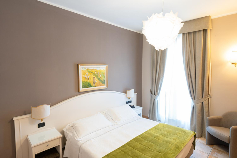 Bedroom 13