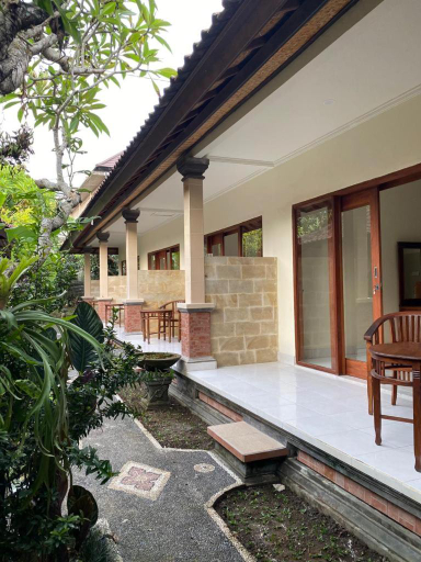 Exterior 14