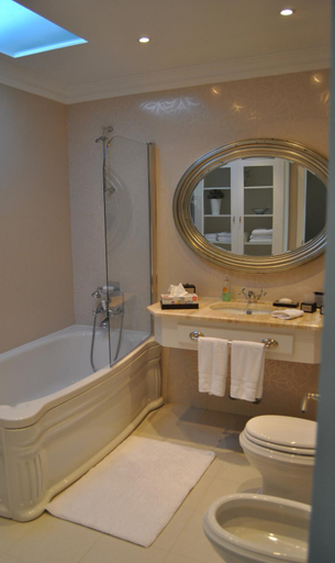 Bathroom 2, Apartamentos 3 Praias, Ponta Delgada