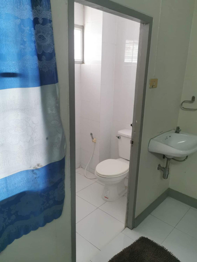 Bathroom 3, Thanya Mansion, Muang Kanchanaburi