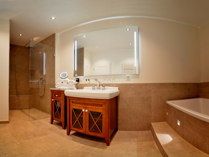 Bathroom 4, Hotel Restaurant Kohlbrecher Villeroy & Boch, Osnabrück