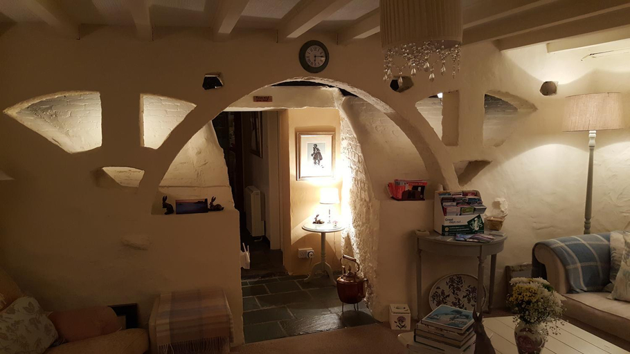 Bedroom 2, Yr Hen Felin - The Old Mill B&B, Gwynedd