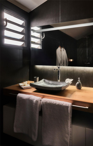 Bathroom 5, VILLA ROMEO, L'Étang-Salé