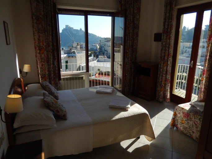 Bedroom 3, Hotel Europa, Napoli