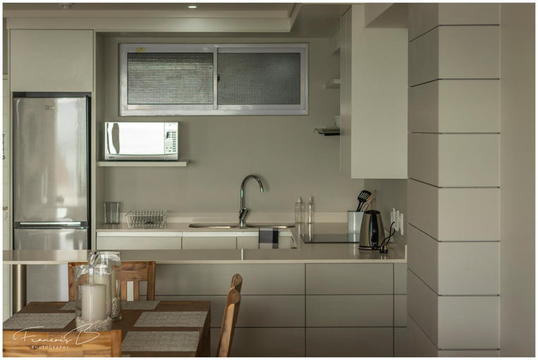 Kitchen 5, View @ The Bay Apartments, Eden
