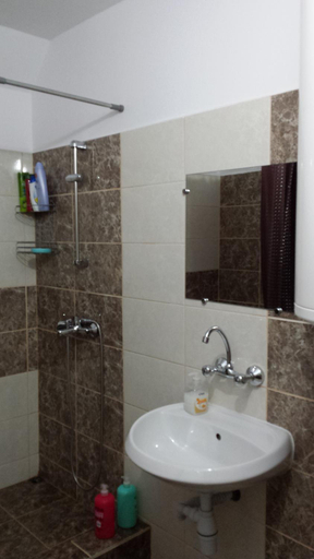 Others 2, Rooms Lagat, Troyan