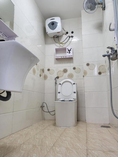 Bathroom 7
