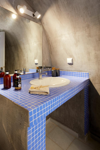 Bathroom 3, El Verano Hideaway, South Aegean