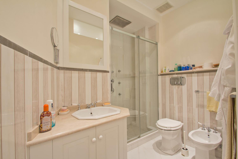 Bedroom 2, Alassio bnb Apartments, Savona