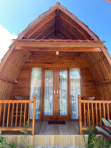 Exterior 7