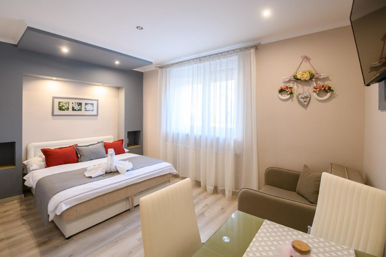 Bedroom 2, Jazmin Apartmanhaz, Eger