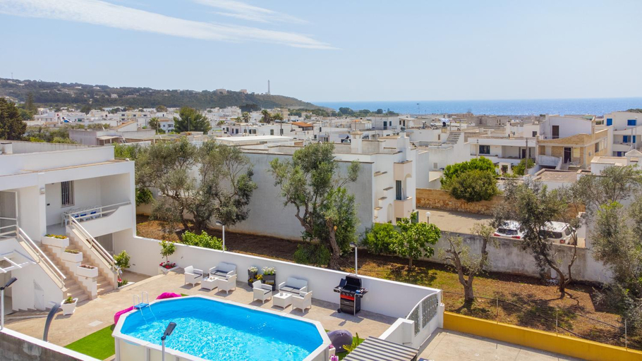 Others 4, Chiara & Giulia Apartments by HDSalento, Lecce