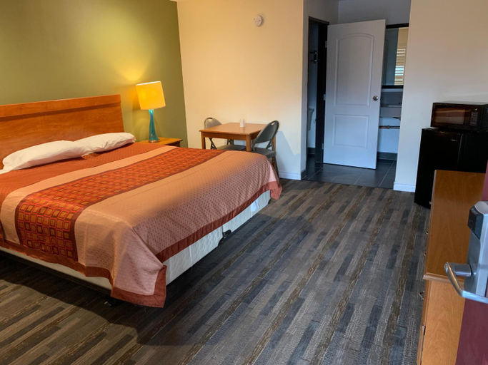Bedroom 2, desert inn motel, Riverside