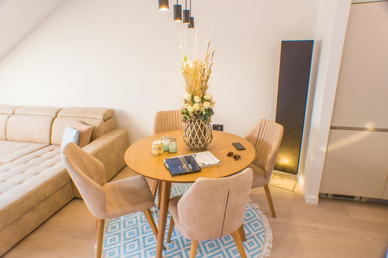 Others 3, Riva Guesthouse
