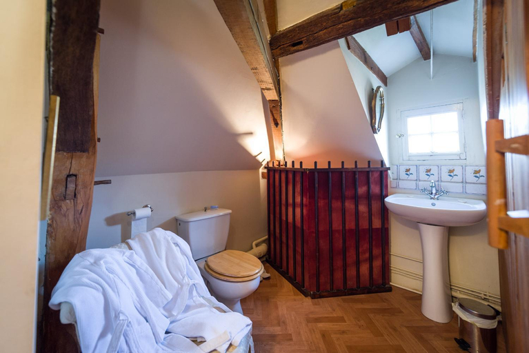 Bathroom 4, Chambres d'Hotes Manoir de Montecler, Maine-et-Loire