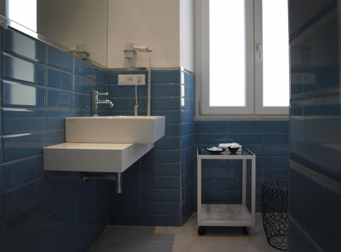 Bathroom 4