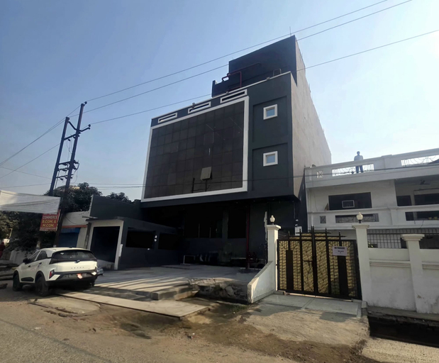 Exterior & Views 2, Hotel Golden Tulip'z, Gorakhpur