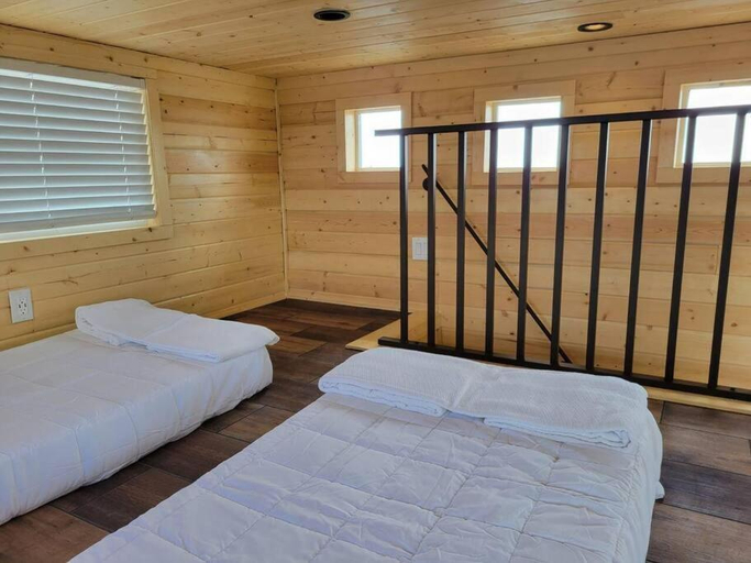 3, 080 Tiny Home nr Grand Canyon South Rim Sleeps 8, Coconino