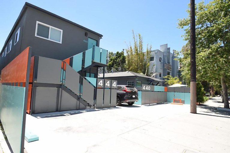 Exterior & Views 1, South Venice Lodge, Los Angeles
