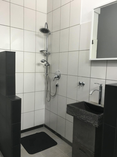 Bathroom 2, Business Apart Stuttgart, Böblingen