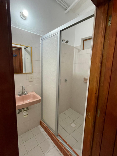 Bathroom 5, Hotel Posada Playa Manzanillo, Dist. Pochutla