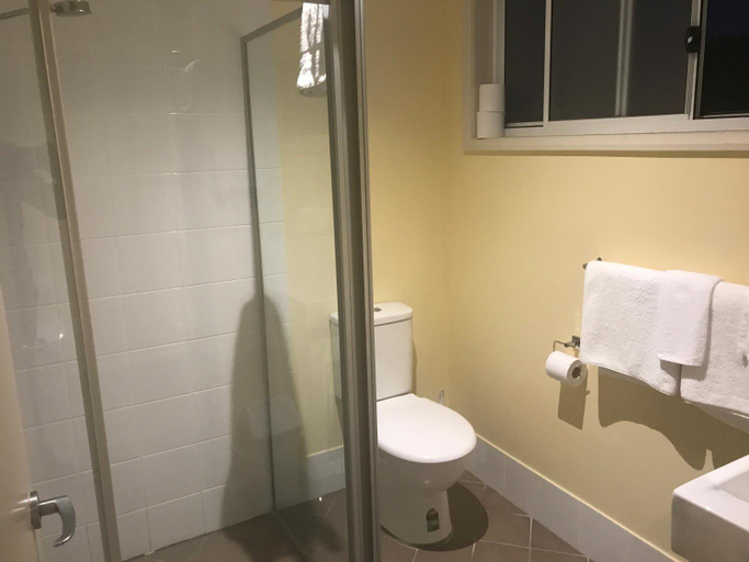 Others 2, Toukley Motor Inn, Wyong - North-East