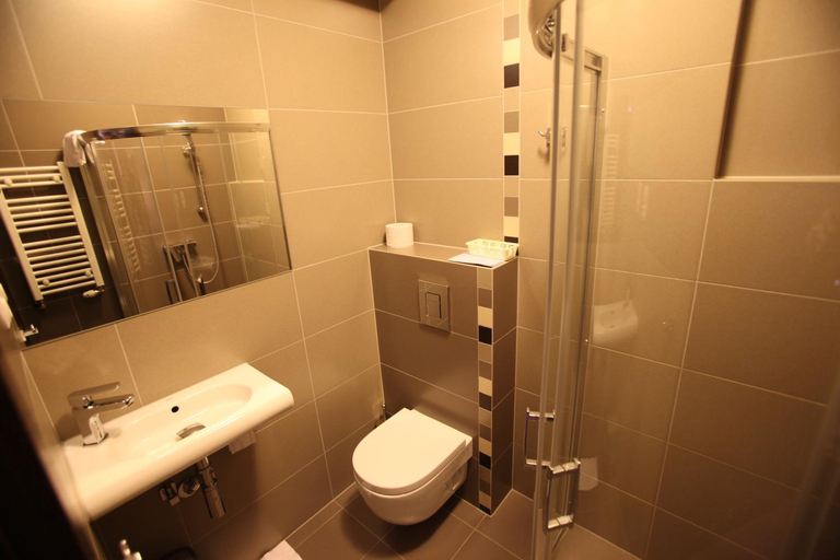 Bathroom 2, Pensjonat Bajkowy, Busko