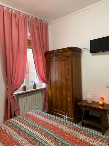 Bedroom 2, Atmosfera d'Arte - Private parking, Terni