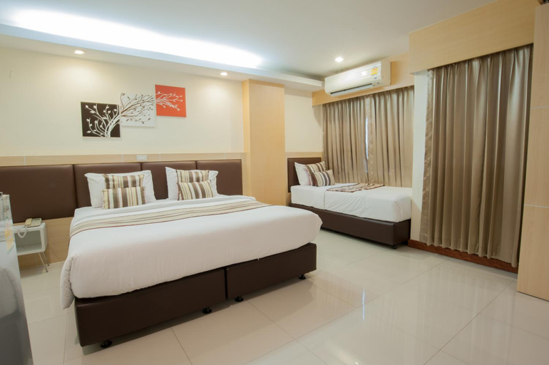 Bedroom 3, Tara Grand Hotel, Thanyaburi