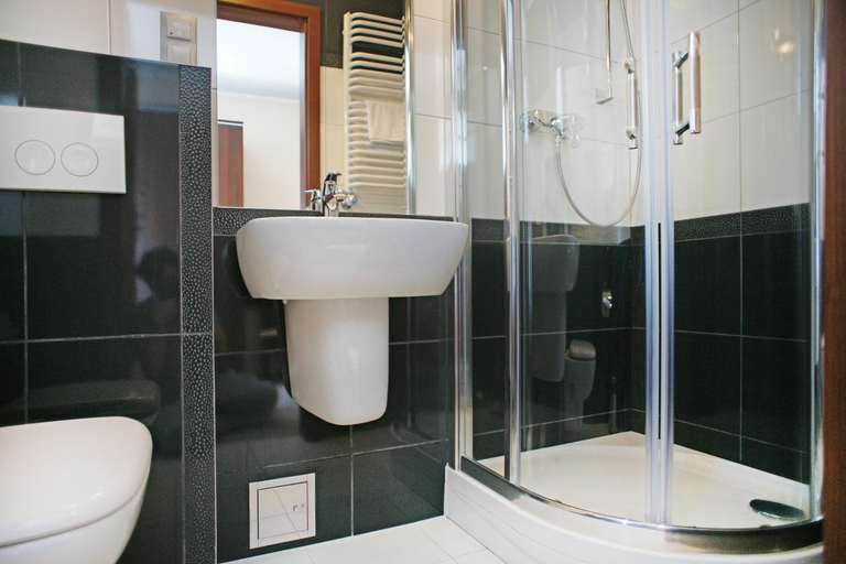 Bathroom 2, Willa Celina, Jelenia Góra